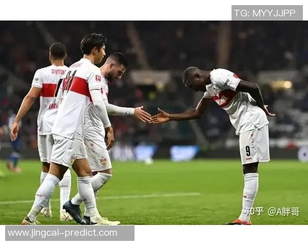 欧联杯精彩对决:里昂与莱比锡激战成平局神扑瞬间引发全场沸腾 欧联杯精彩对决:里昂与莱比锡激战成平局神扑瞬间引发全场沸腾